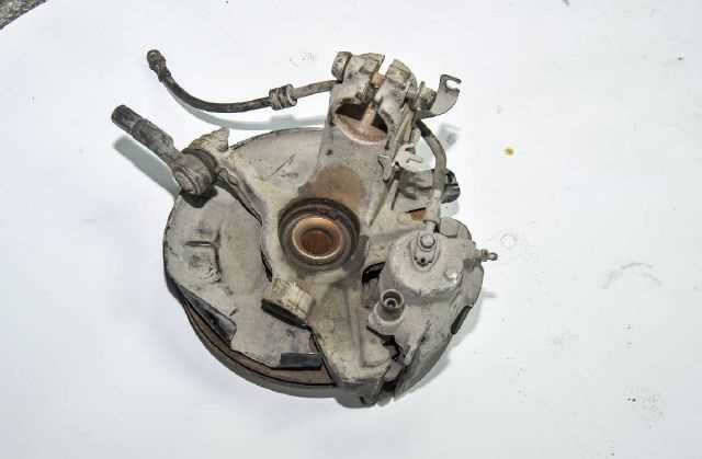 Skoda Fabia 1998-2013 Çıkma Yedek Aks Taşıyıcı